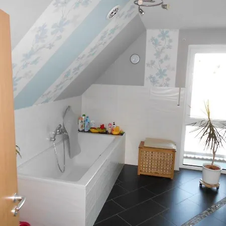 Gaestehaus Quarto em Acomodações Particulares *